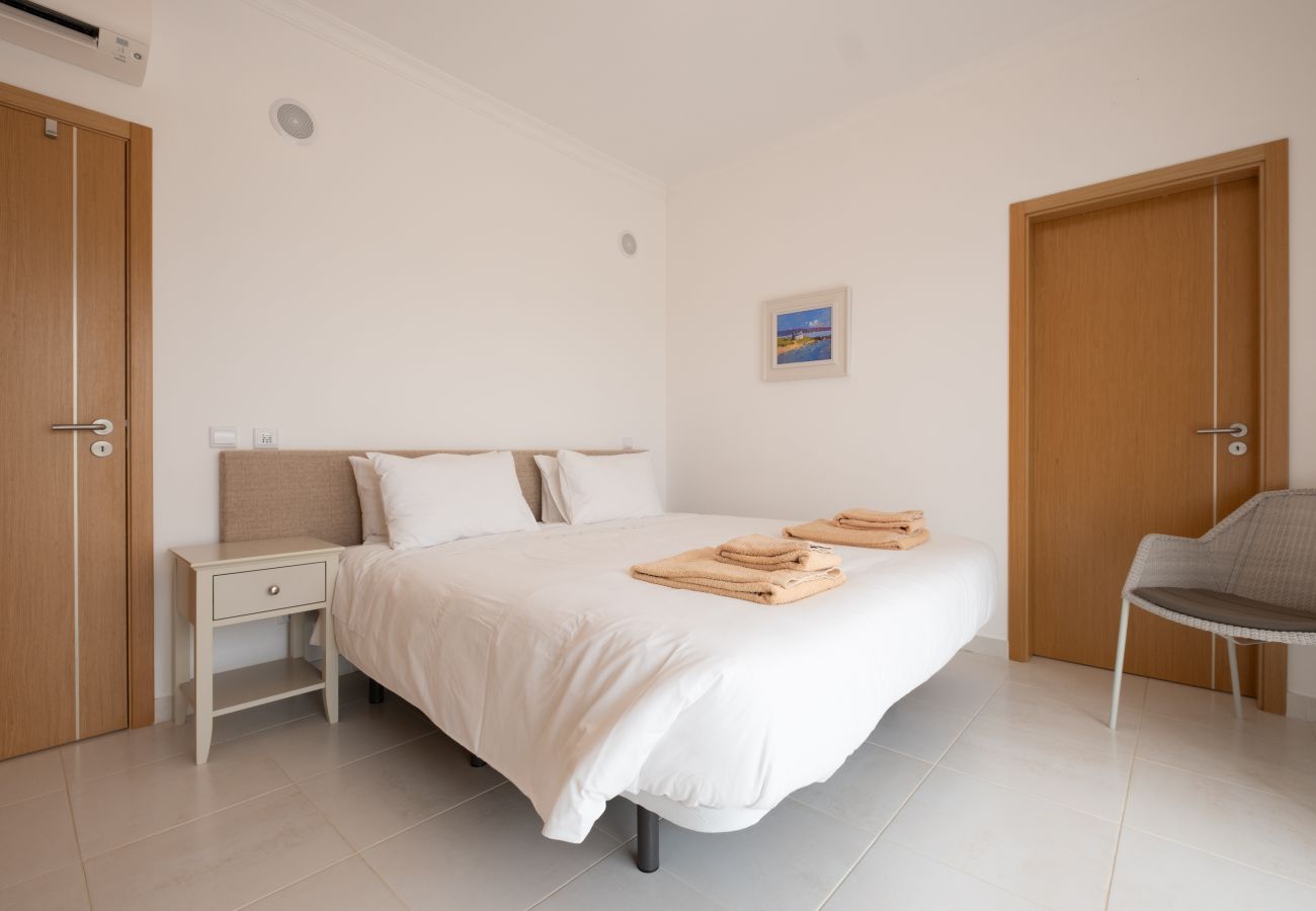 Apartment in Lagos - RLAG69L