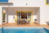 Villa em Lagos - RLAG86L Villa em Lagos - RLAG86L