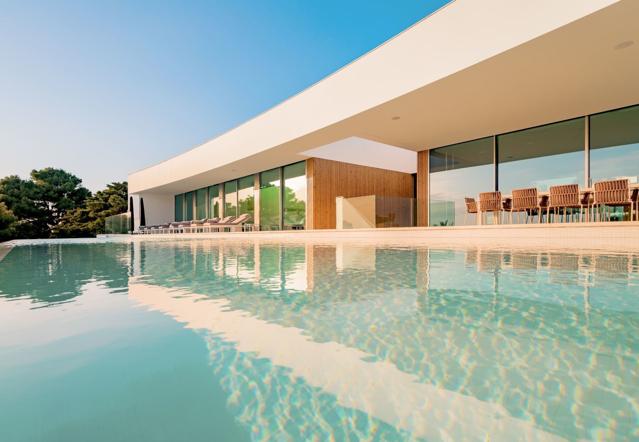 Villa em Lagos - Villa de luxo vista mar com piscina [M]