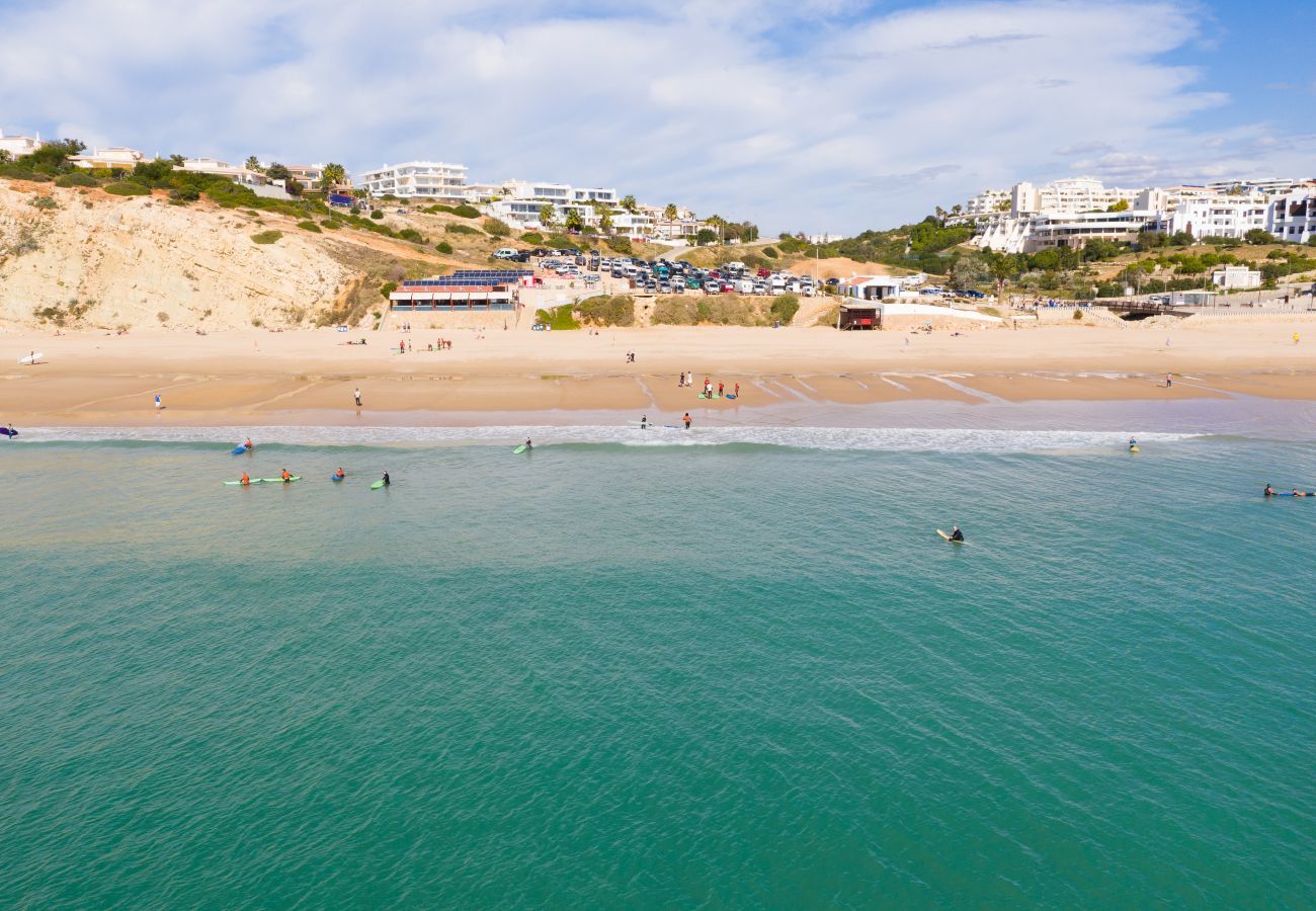 Vista áerea da praia Porto de Mós