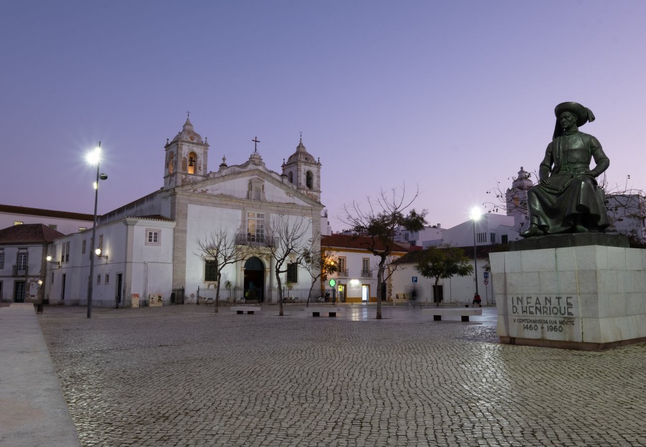  Vista da igreja de Santa Maria