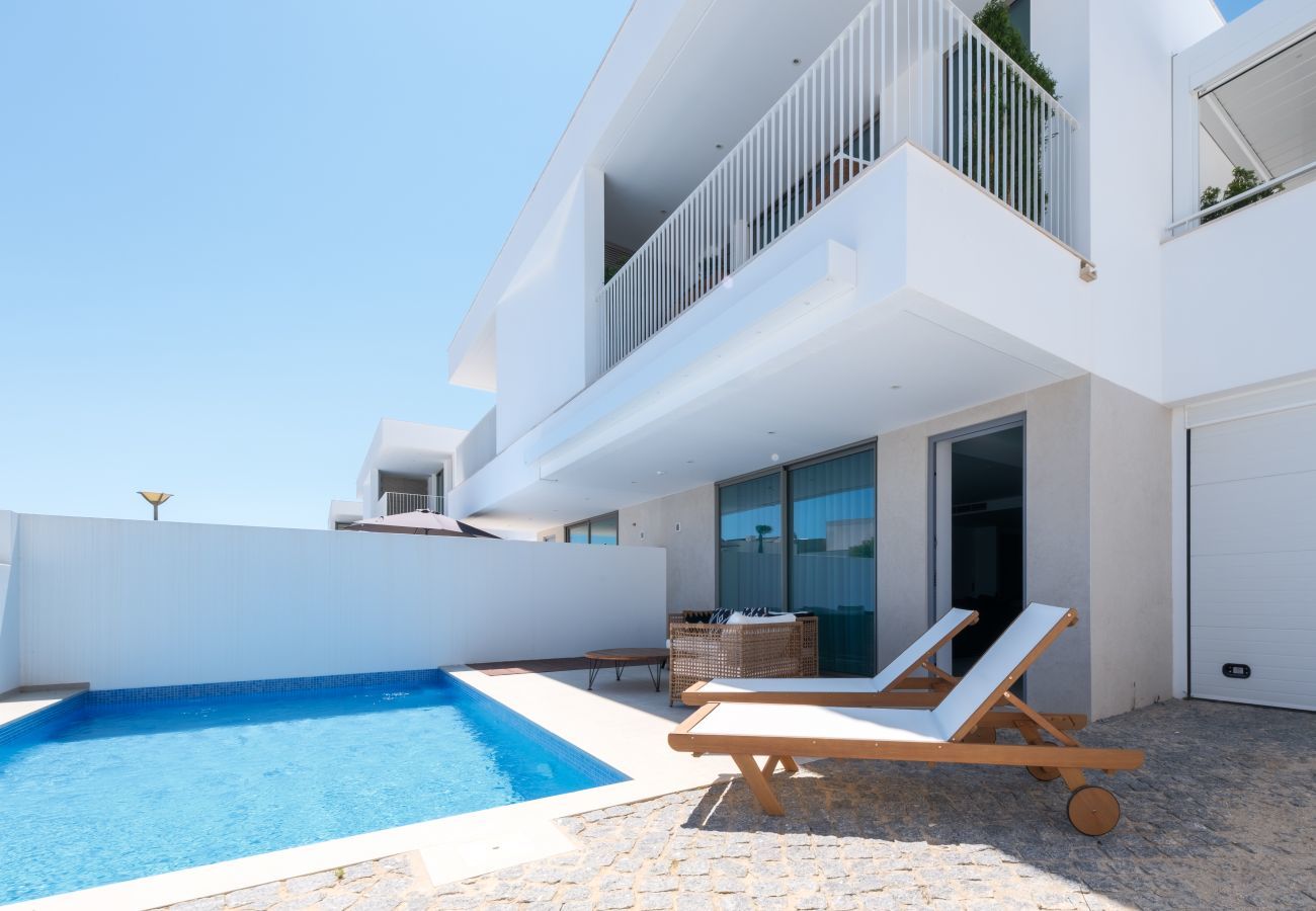 Villa em Lagos - Villa moderna junto praia [124]