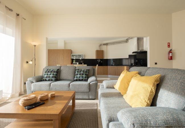 Apartment in Lagos - Beachside modern apartment [54]