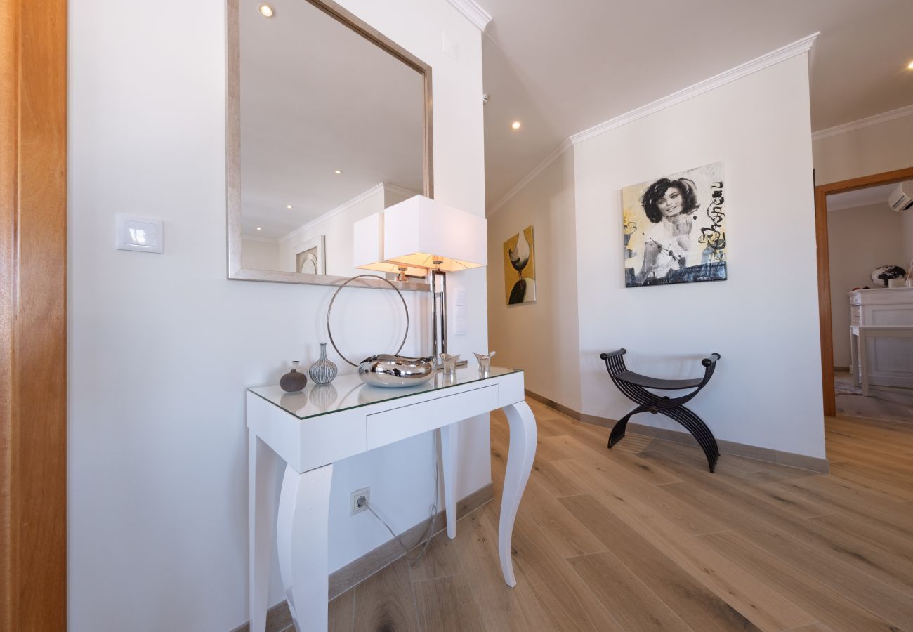 Apartment in Lagos - Modern downtown apartment [61]