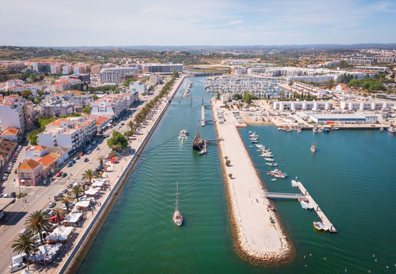 View of the river and Marina