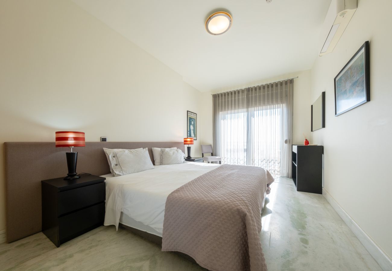Apartment in Lagos - Sea view modern apartment [53]