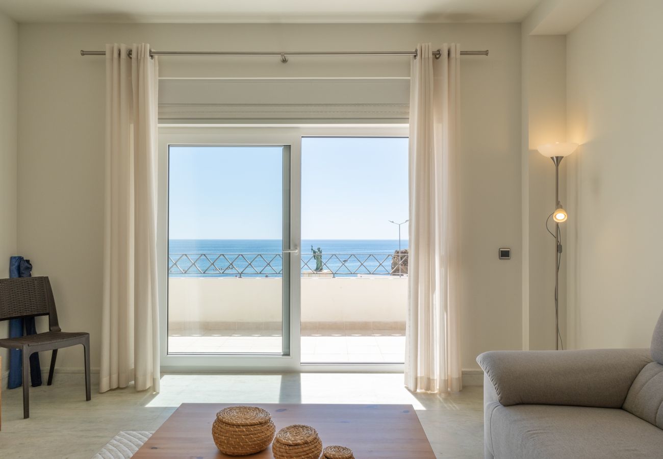 Apartment in Lagos - Beachfront modern apartment [55]