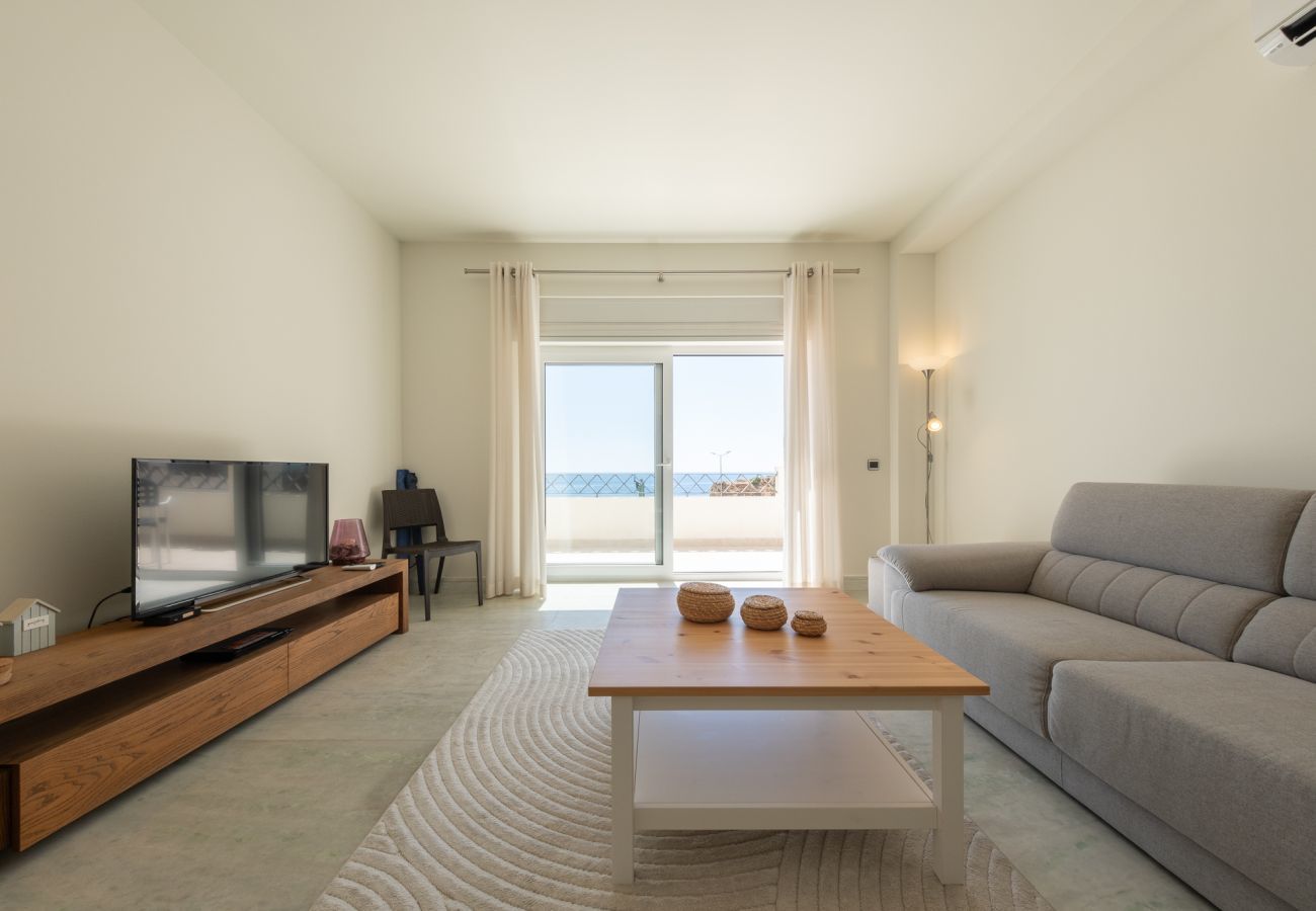 Apartment in Lagos - Beachfront modern apartment [55]