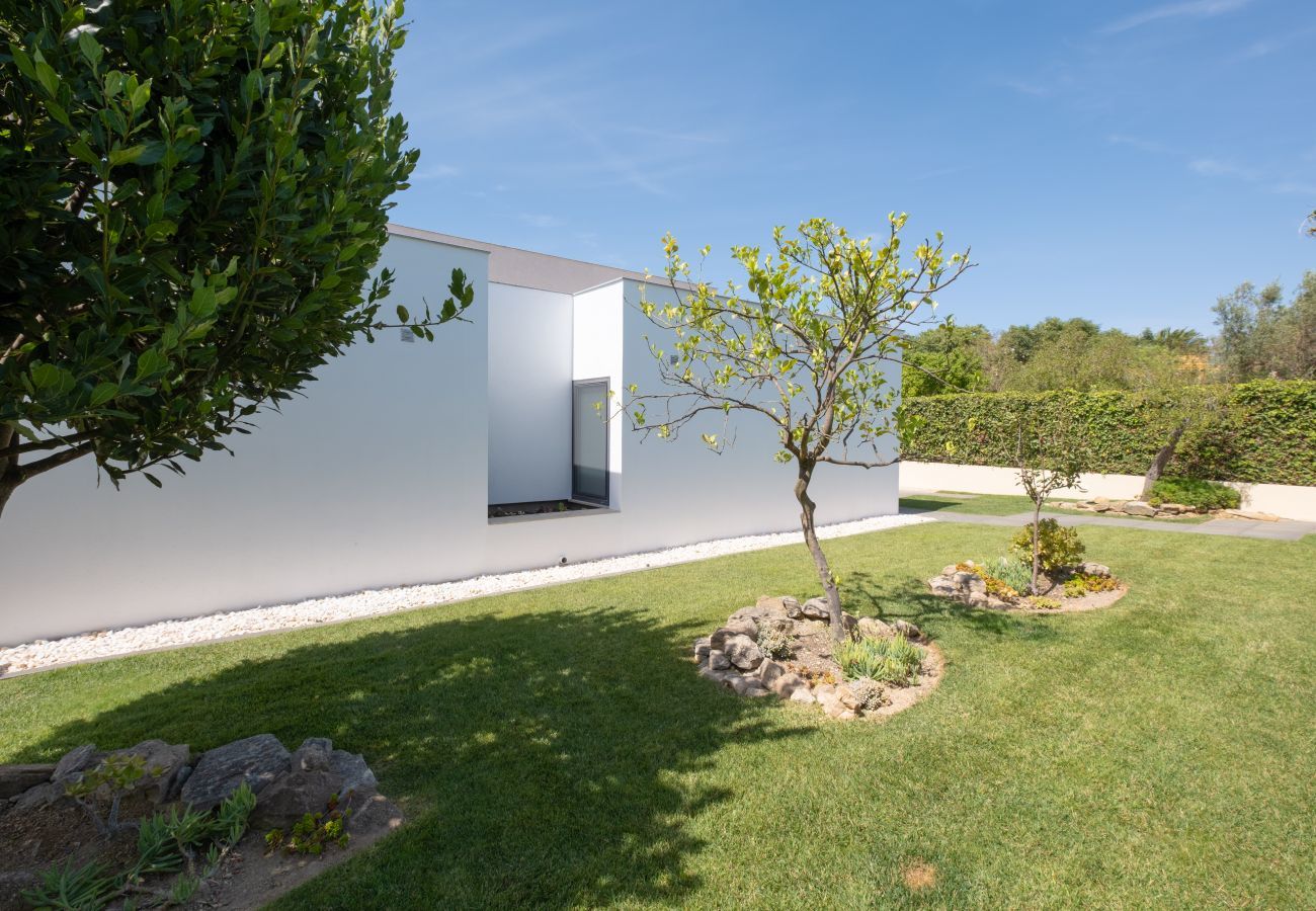 Villa in Luz - Modern accessible villa [17]