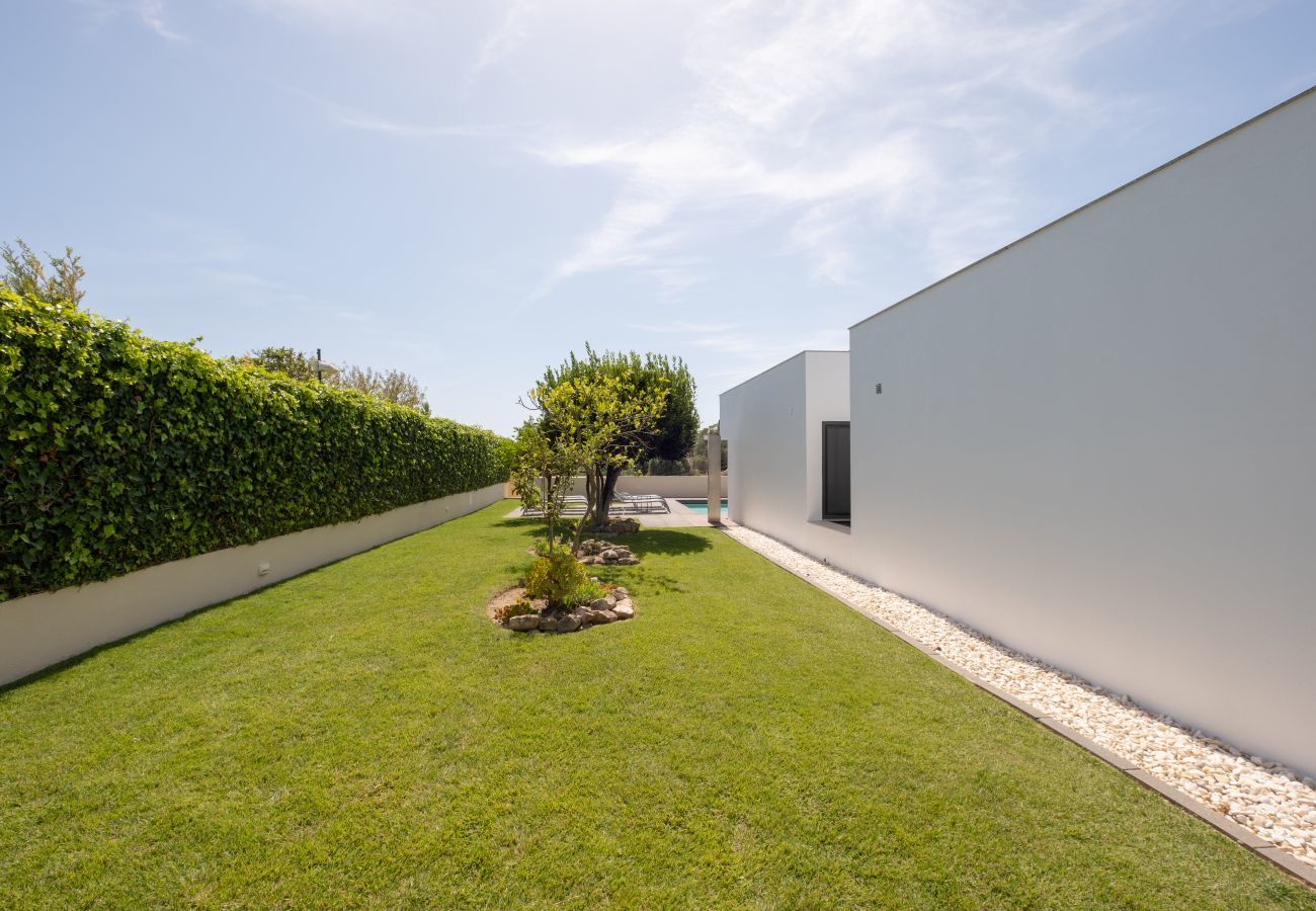 Villa in Luz - Modern accessible villa [17]