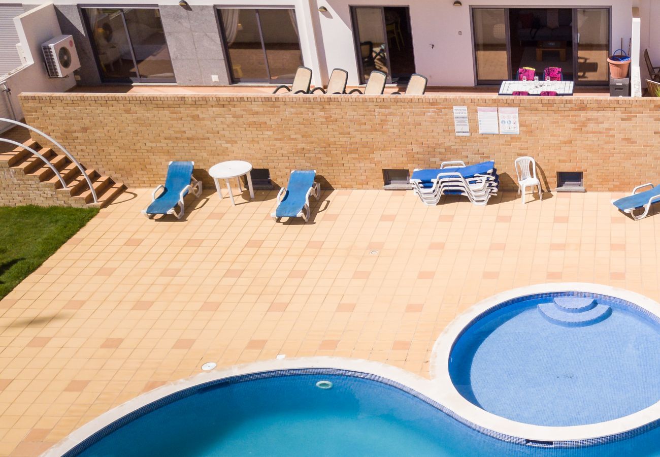 Apartment in Lagos - Apartment | Wi-Fi | A/C | Shared Pool | Near Beach & Town Centre | Sea View [RLAG78]