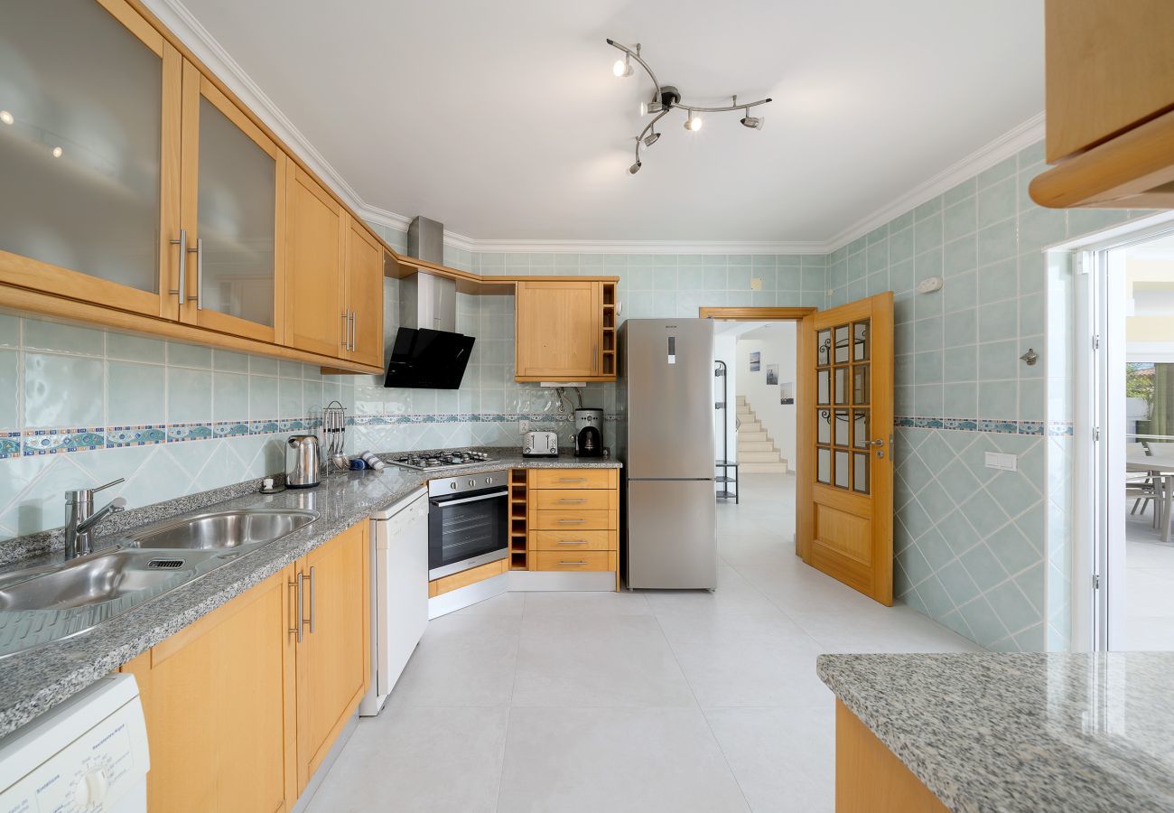 Villa in Lagos - Sea view spacious villa [95]