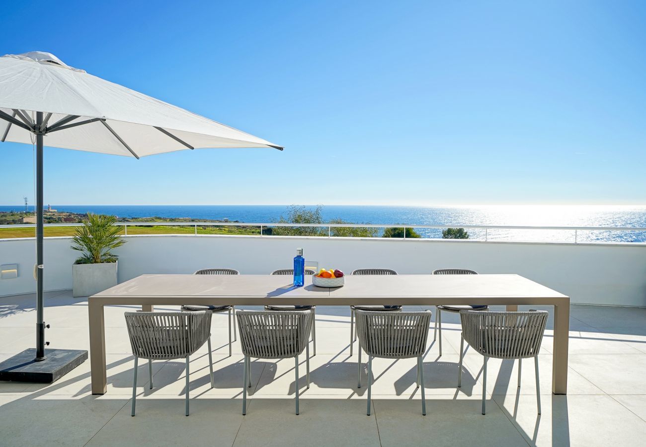 Outdoor table on the first floor terrace