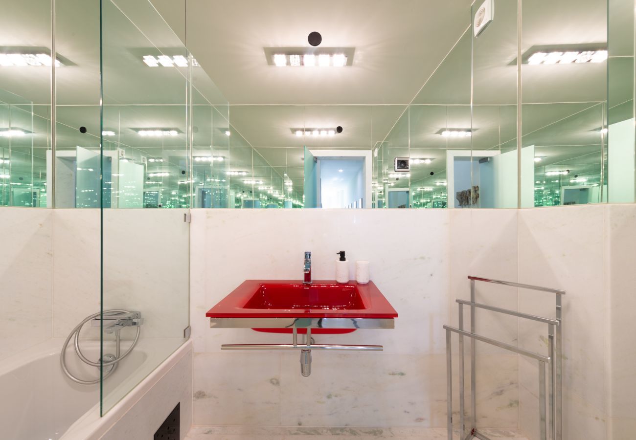 Bathroom with bathtub