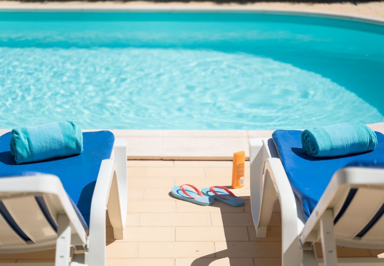 Pool Towels