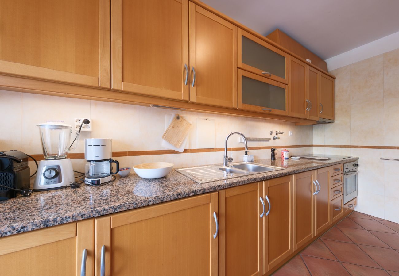 Apartment in Lagos - Comfortable sea view apartment [77]