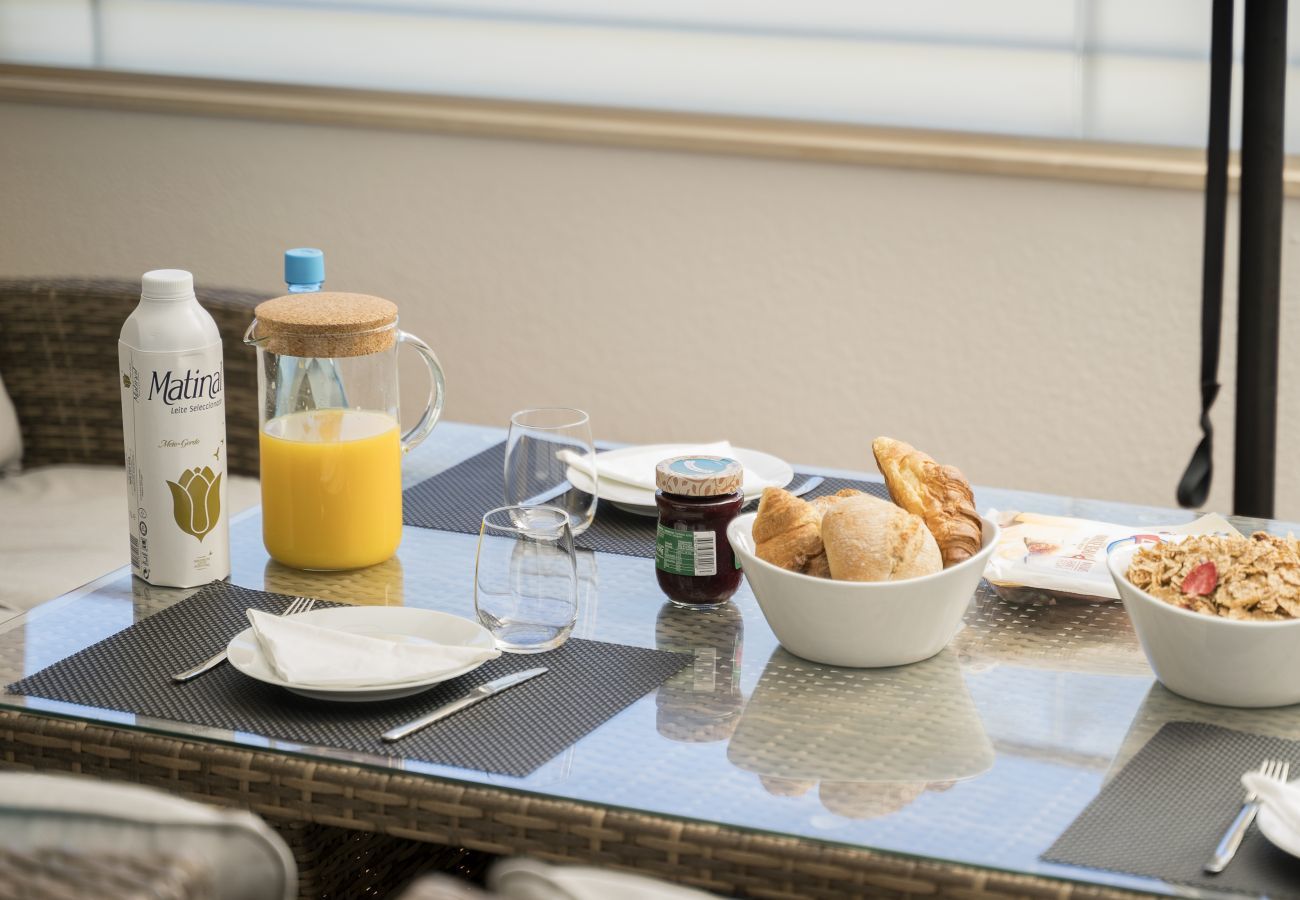 Breakfast on the balcony