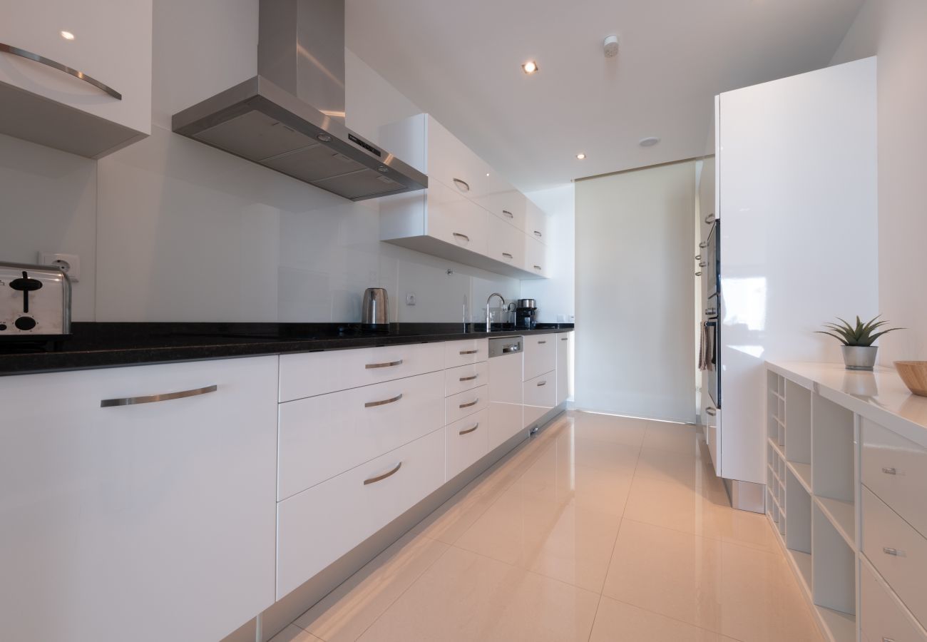 Apartment in Lagos - Stylish sea view apartment [105]