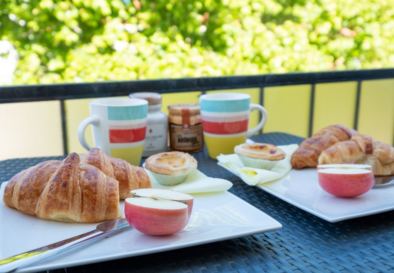 Breakfast on the balcony