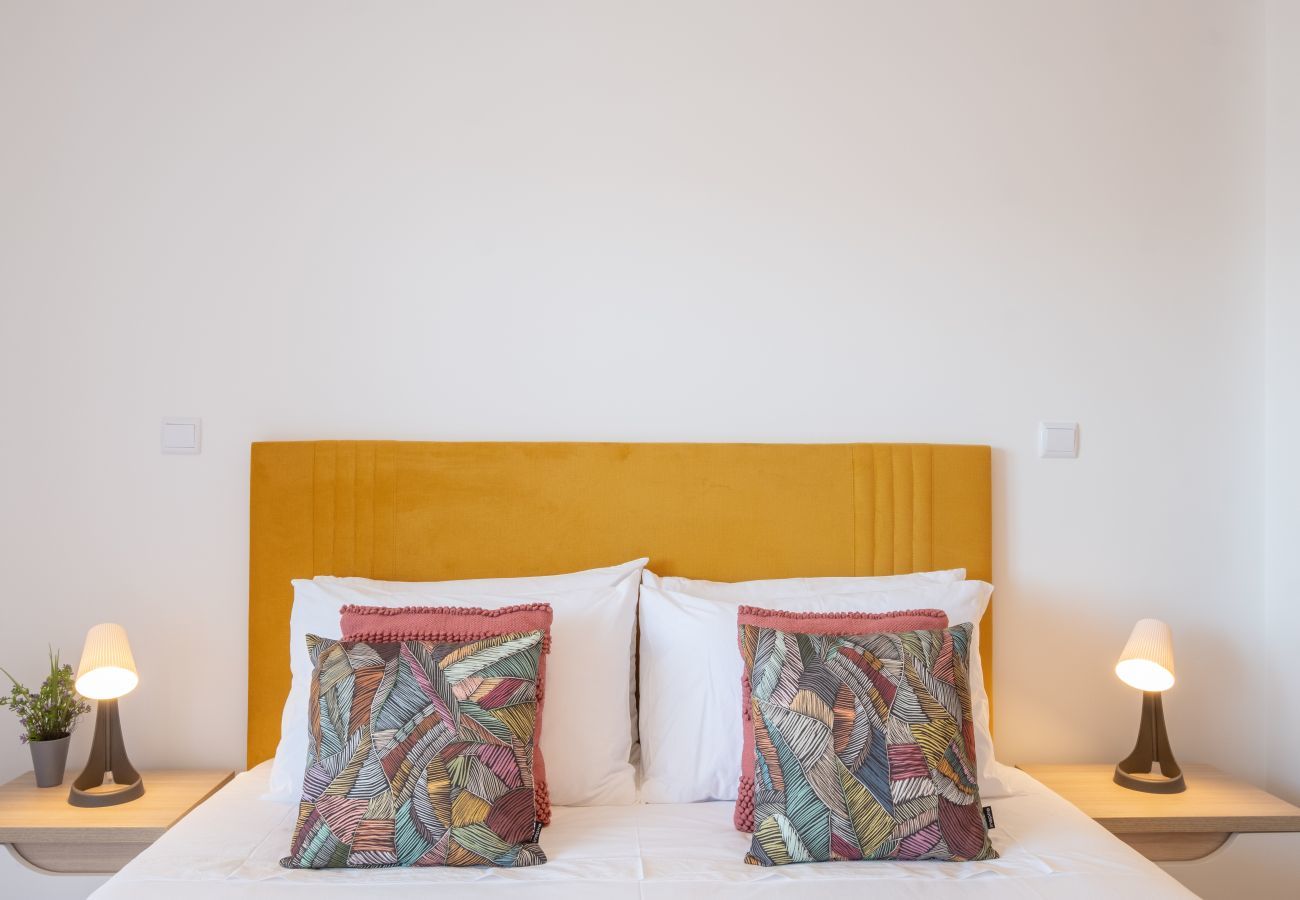 Bedroom details