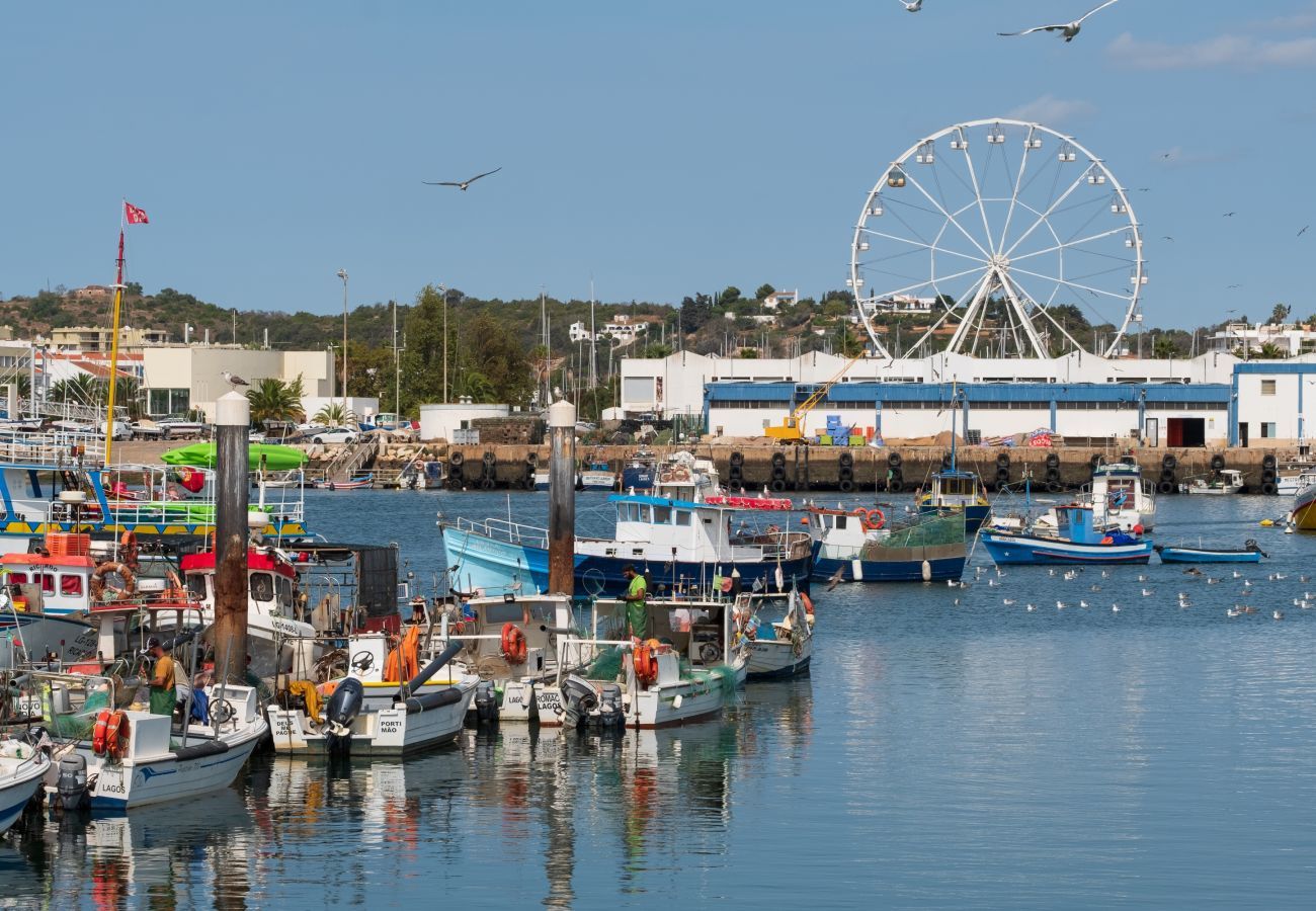 Docks