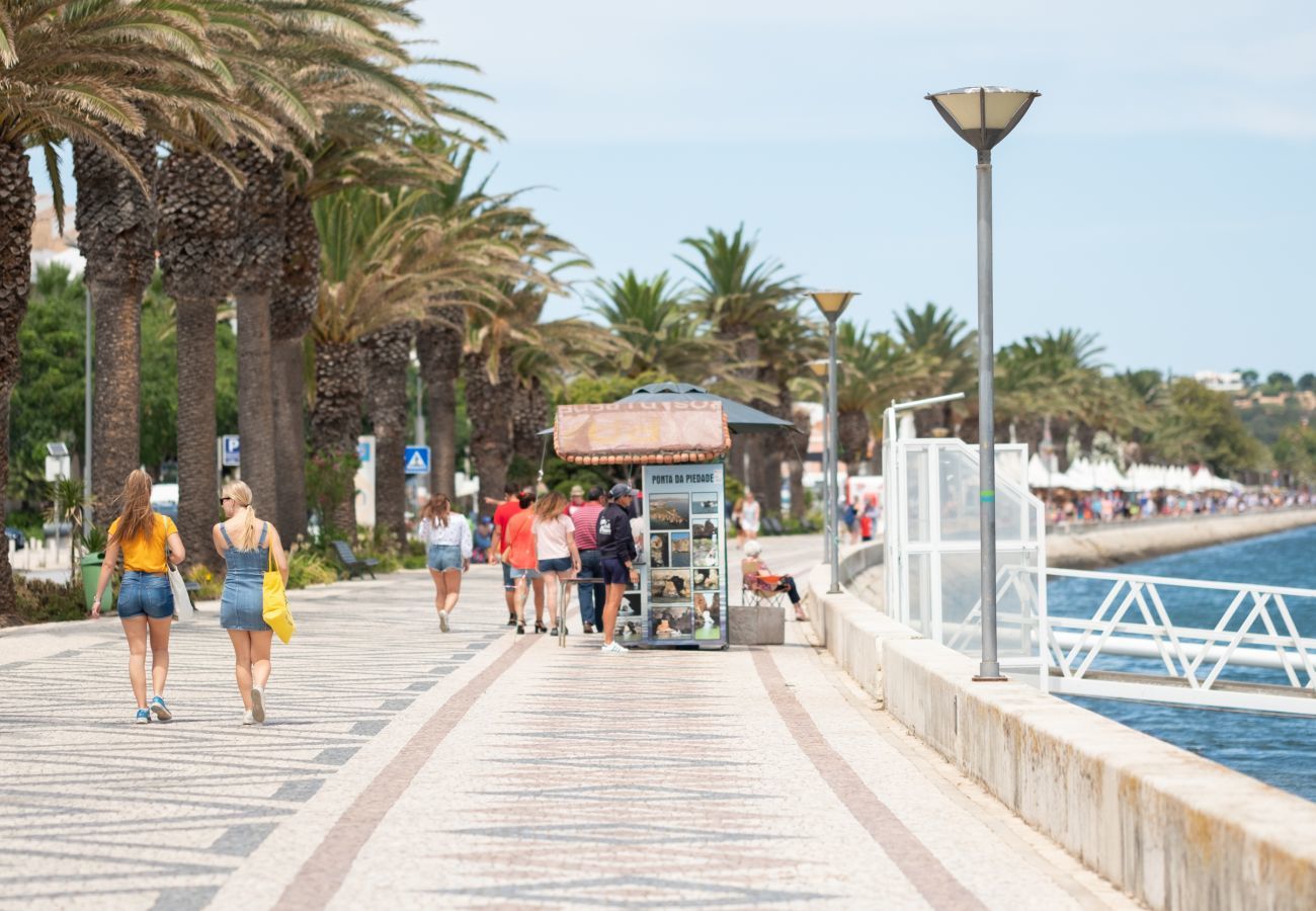 Avenida dos Descobrimentos