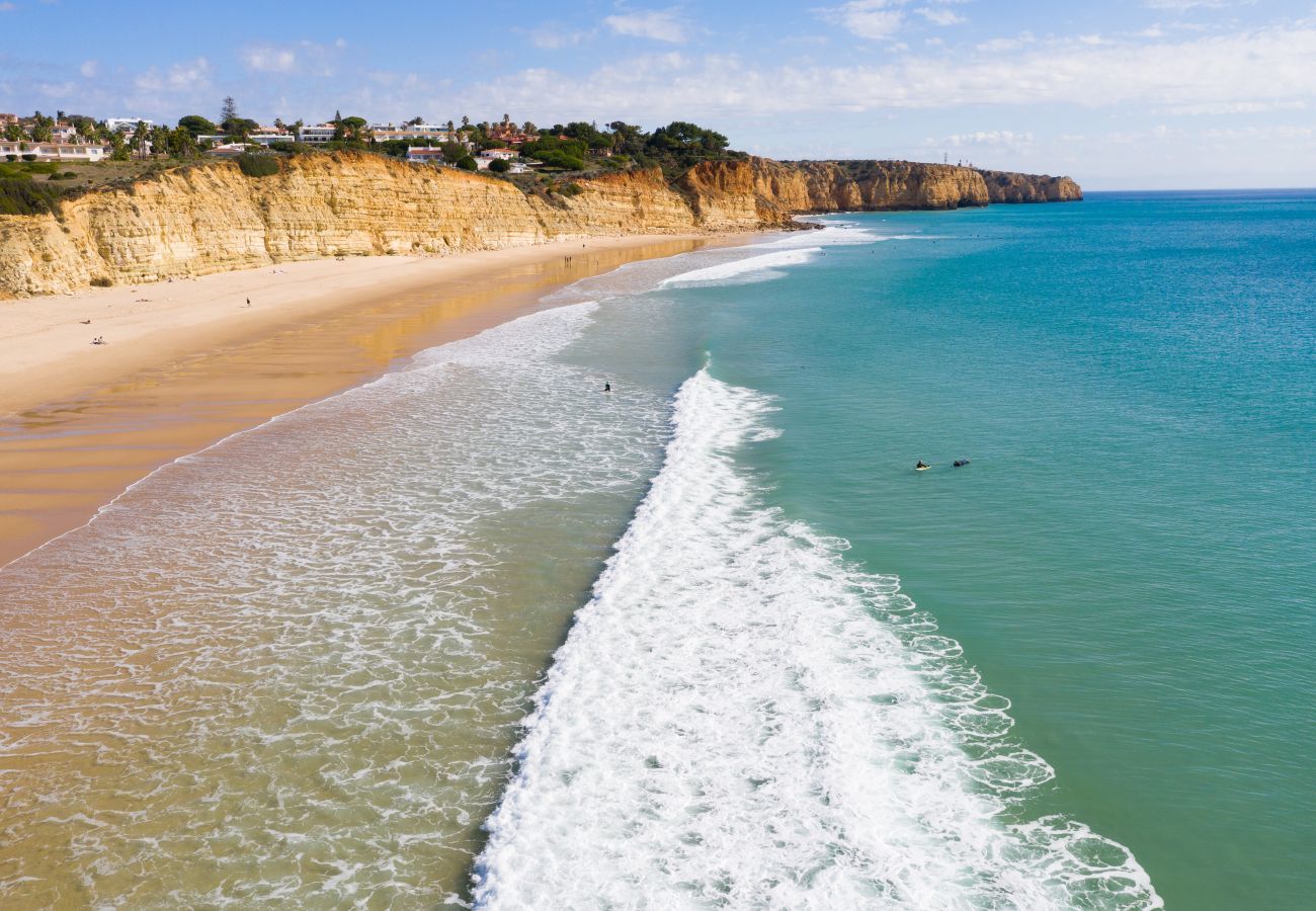 Porto de Mós beach