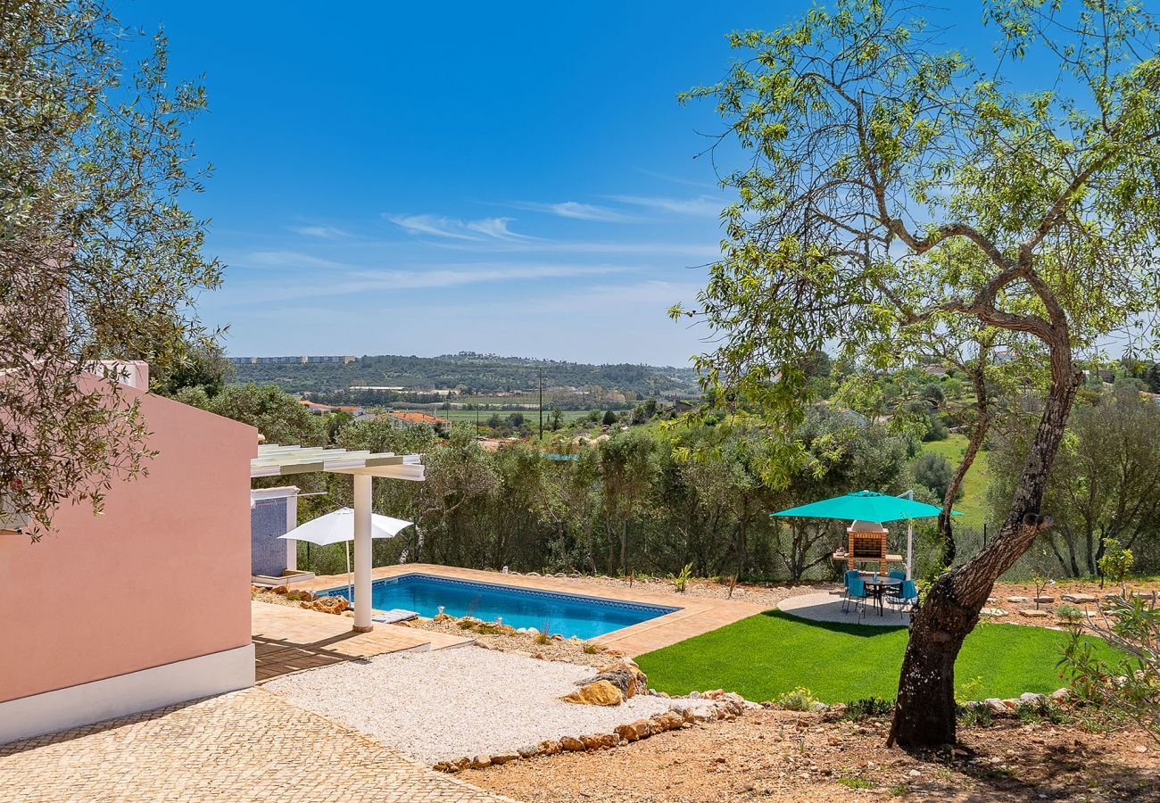 Villa in Lagos - Countryside villa with pool [02]