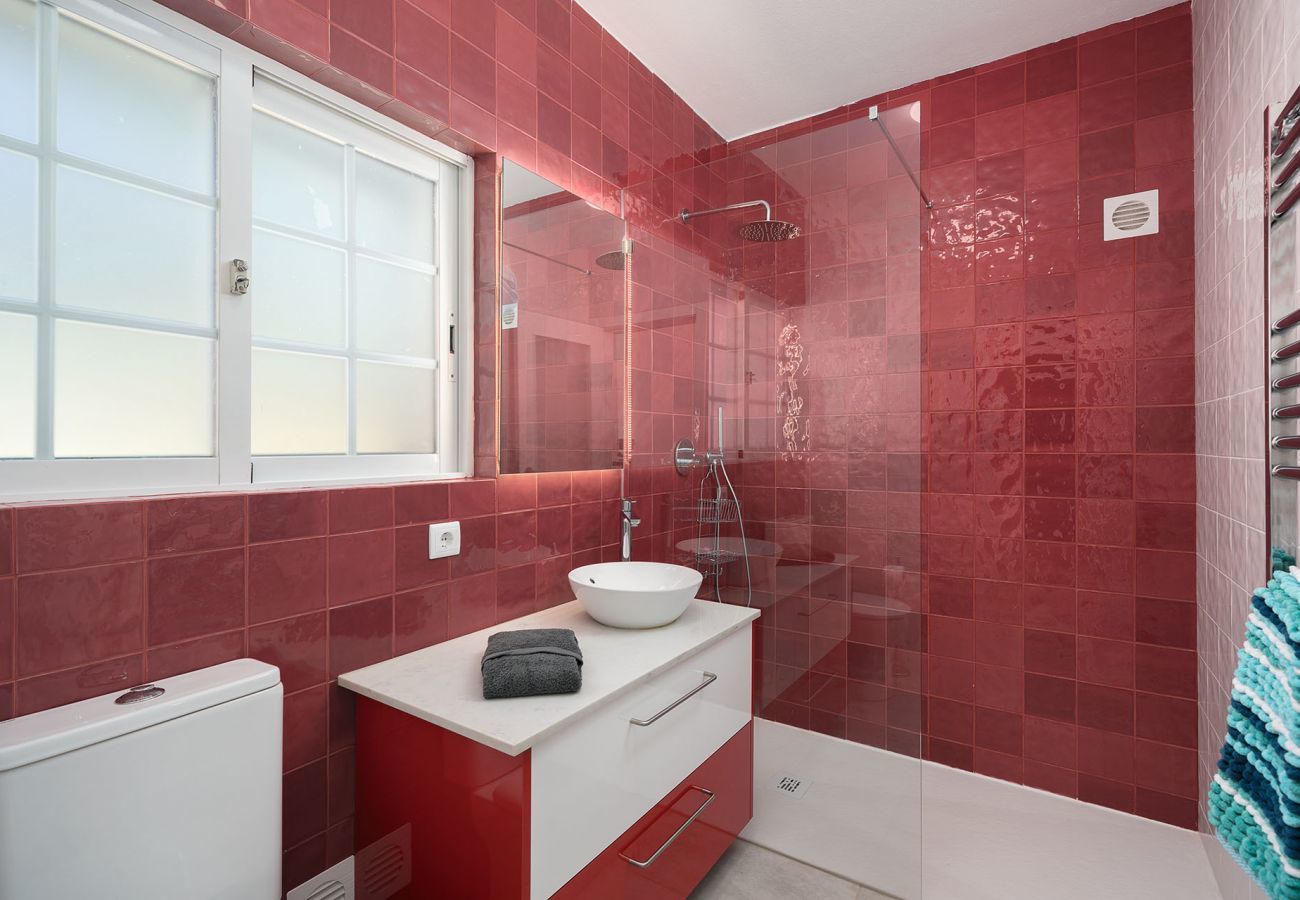 Villa in Lagos - Countryside villa with pool [02]