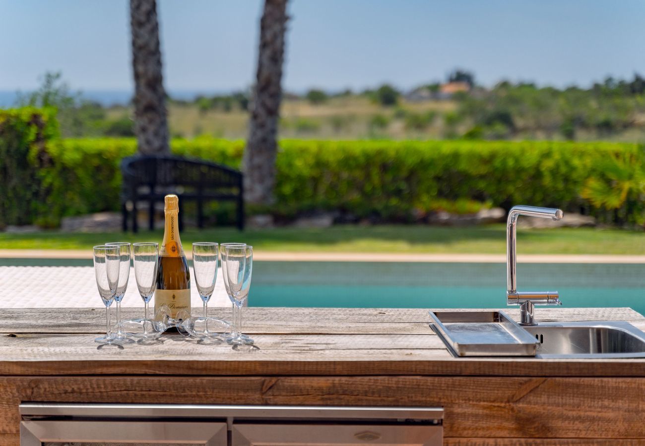 Outdoor details