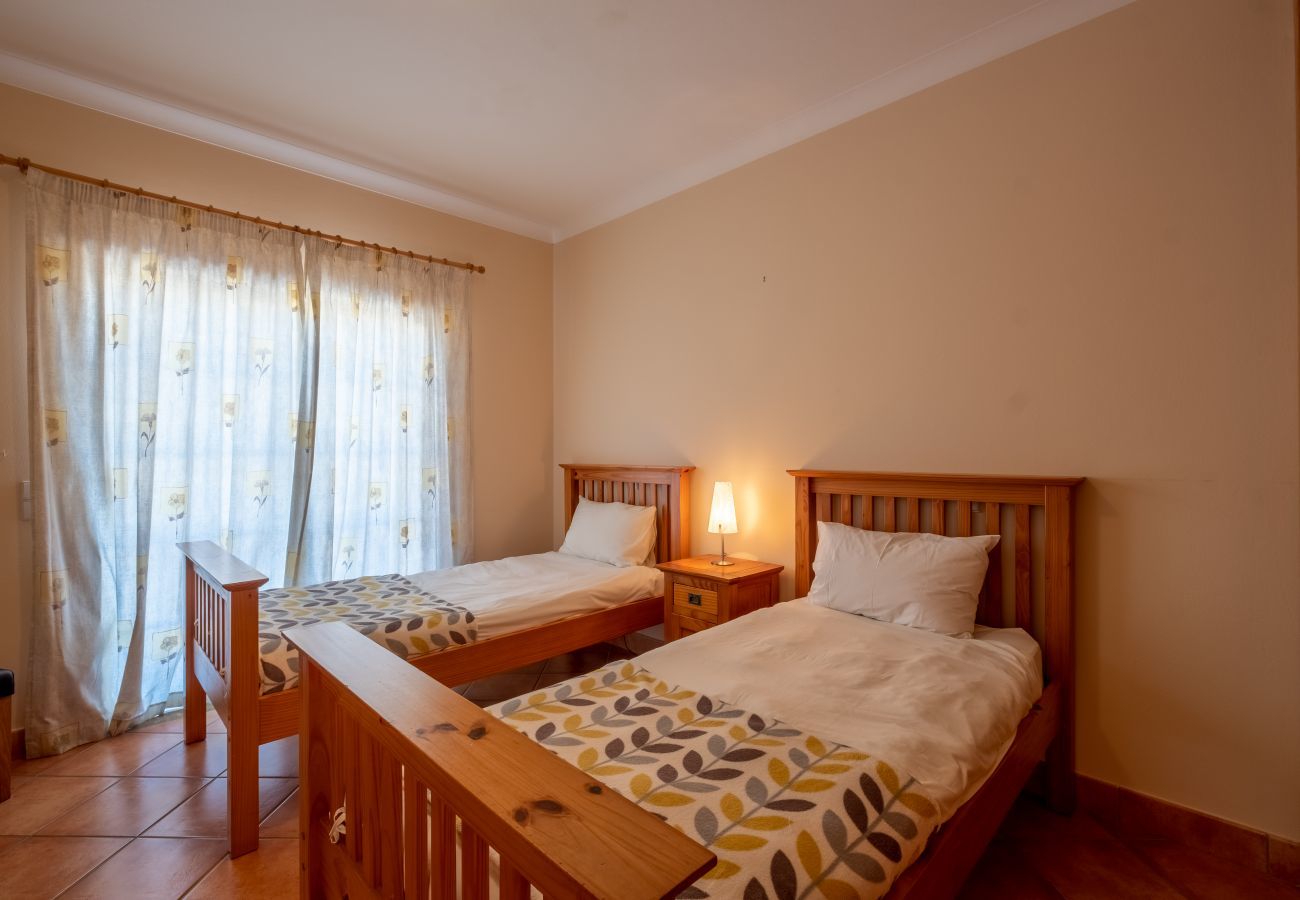 Twin Bedroom