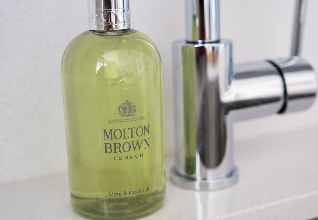 Bathroom details