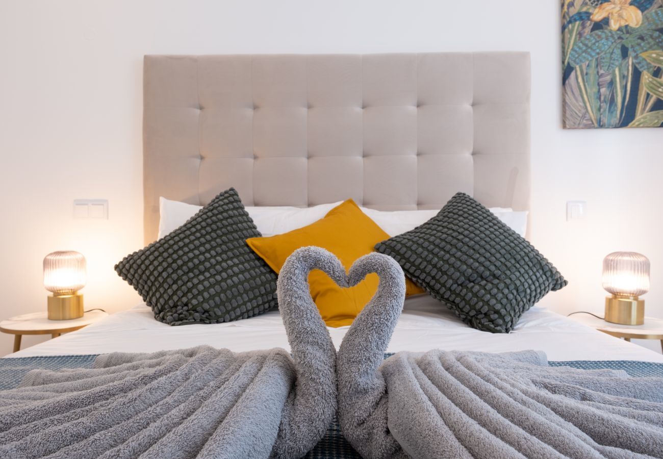 Bedroom details