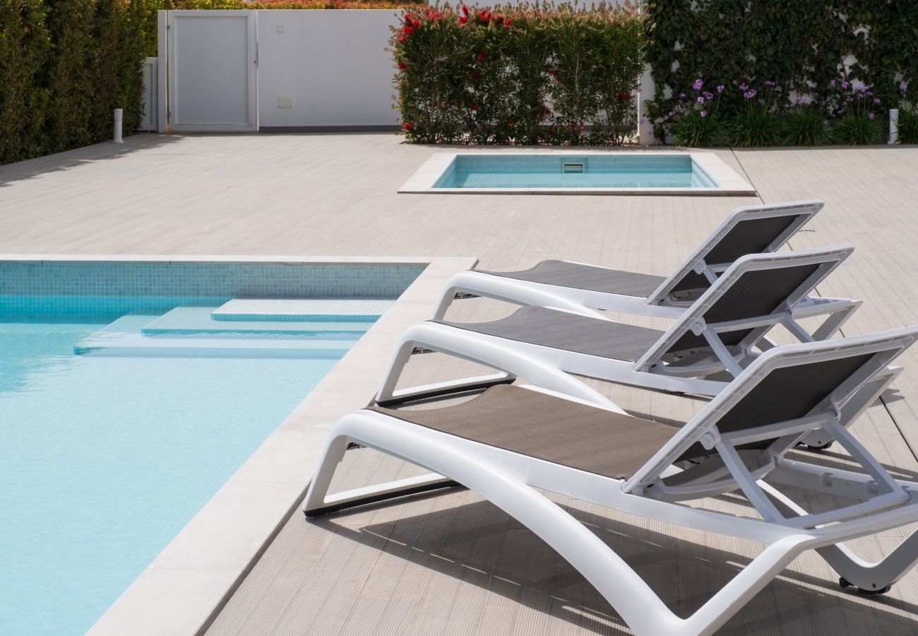 Sun loungers