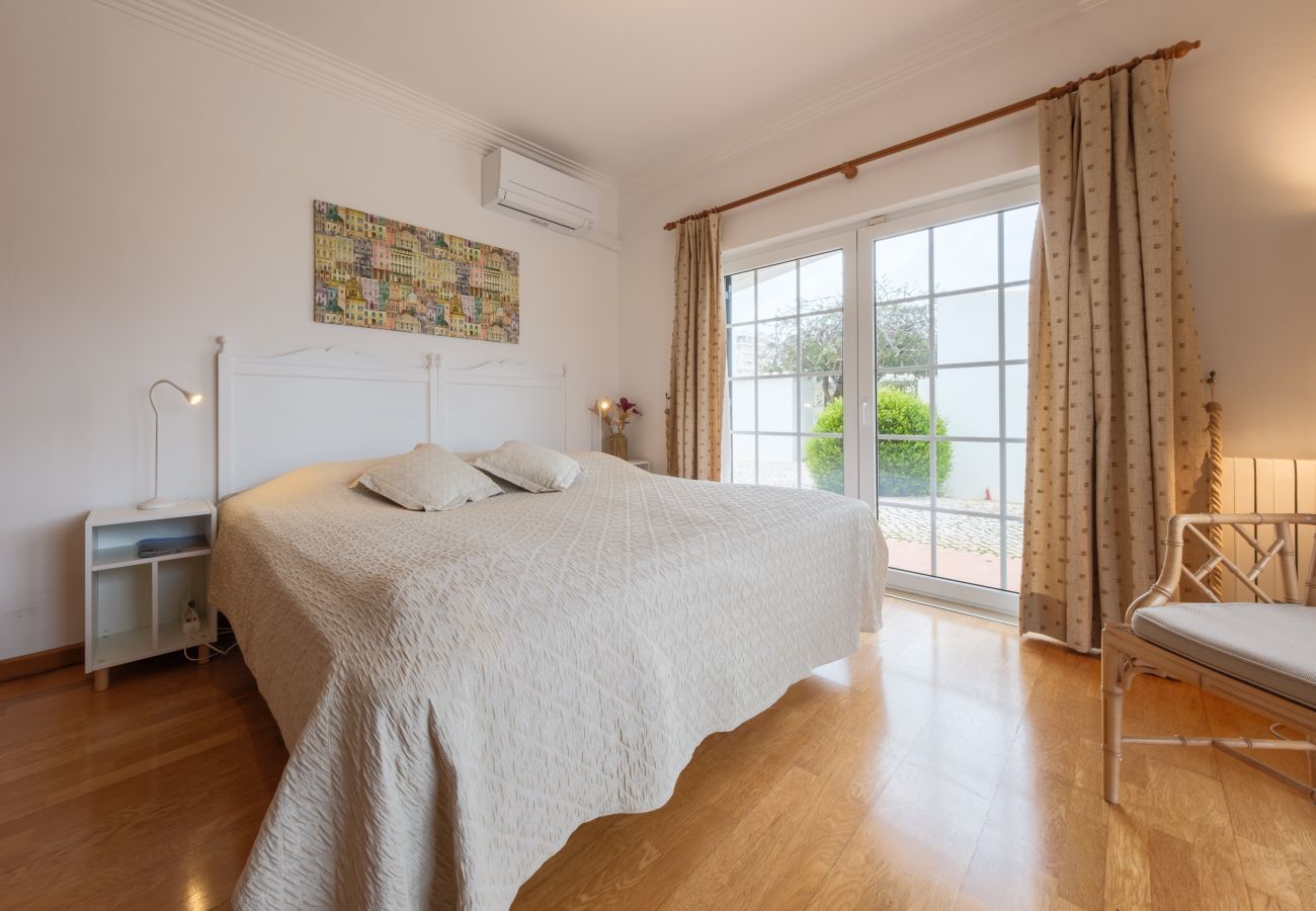 Villa in Lagos - Modern villa near beach [75]