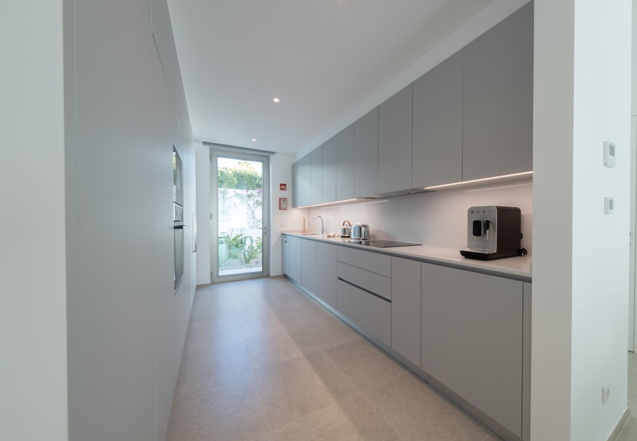 Villa in Lagos - Modern villa near beach [124]
