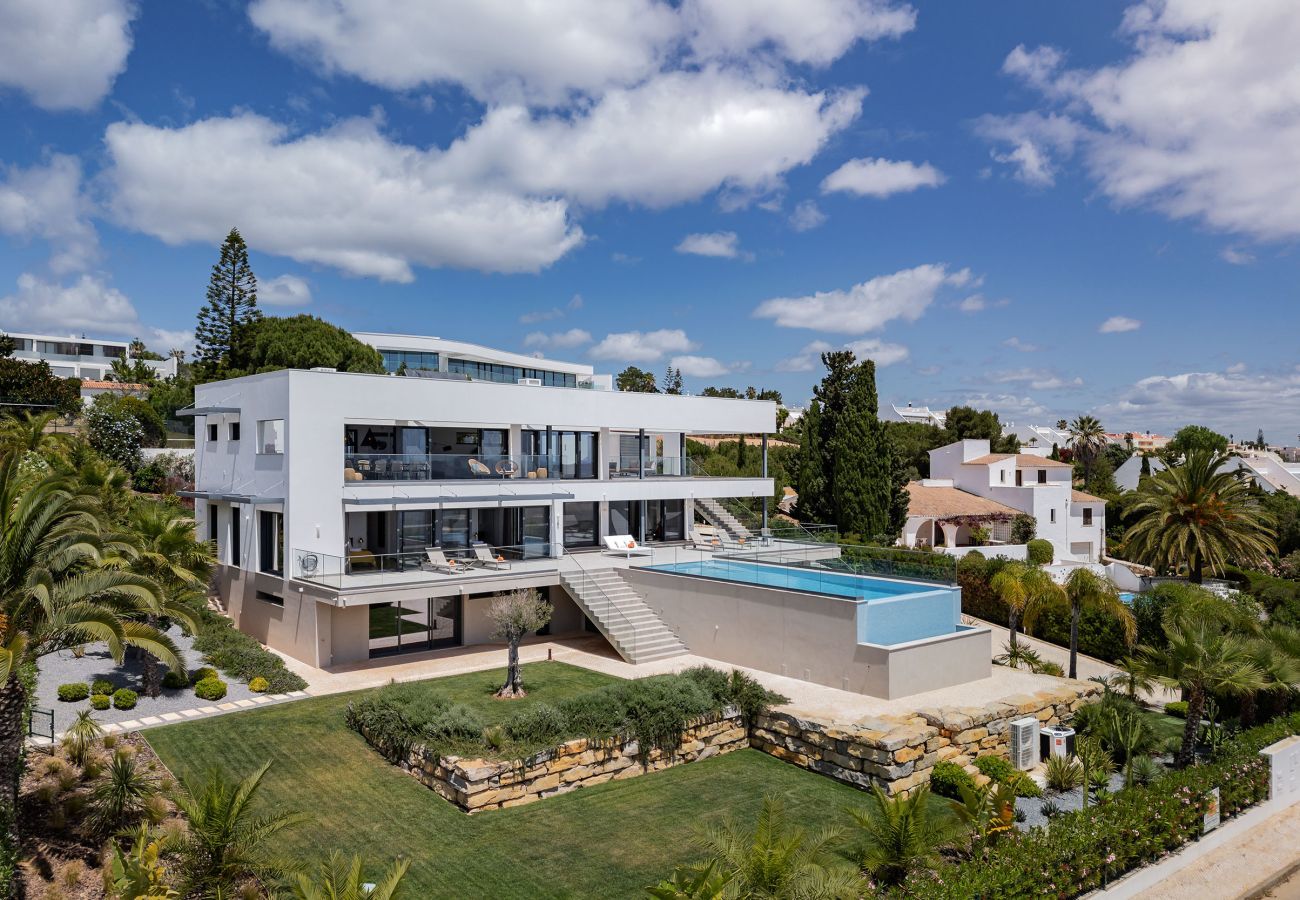 Villa in Luz - Villa Vanguard [RLUZ28]
