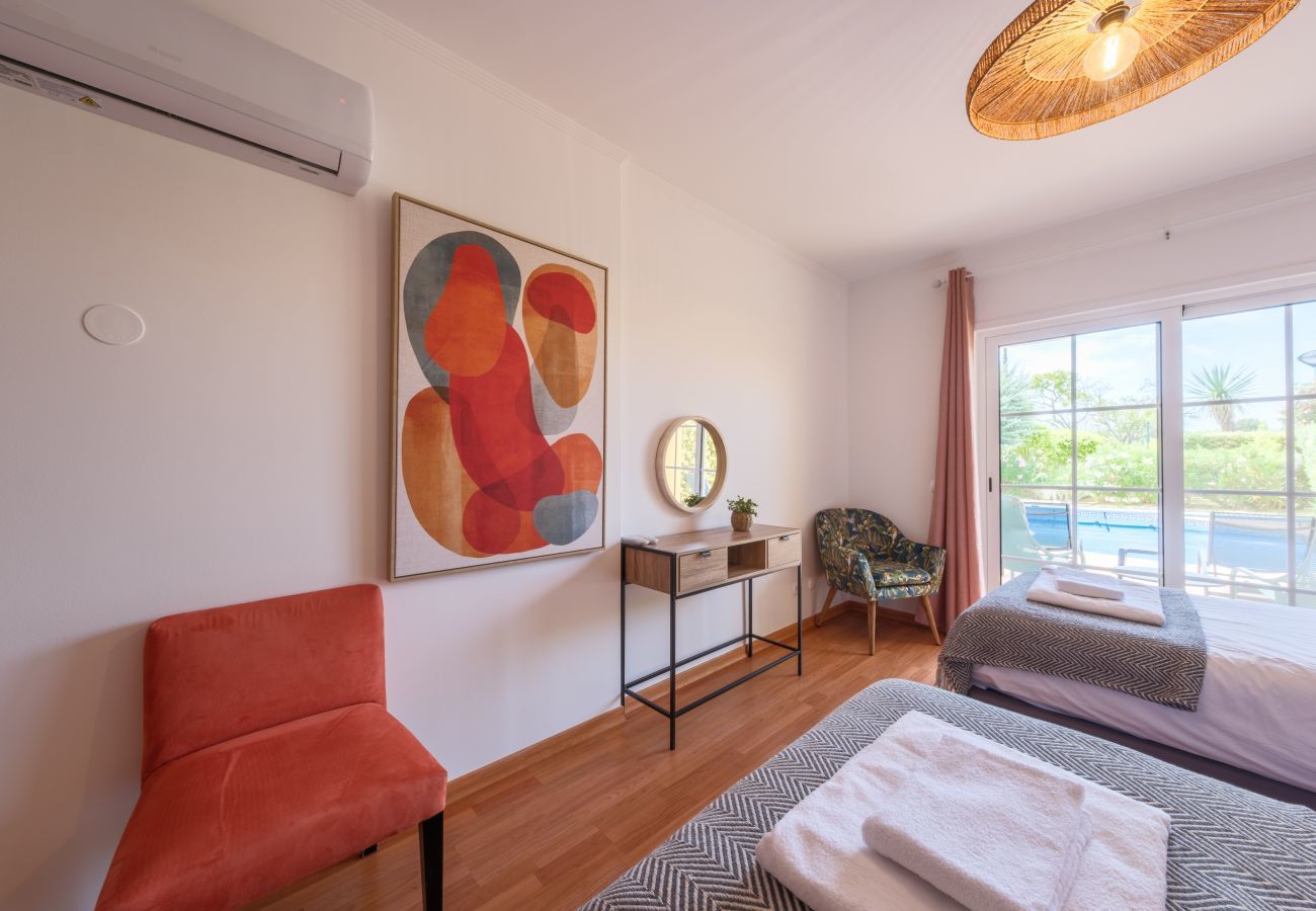 Villa in Lagos - RLAG130