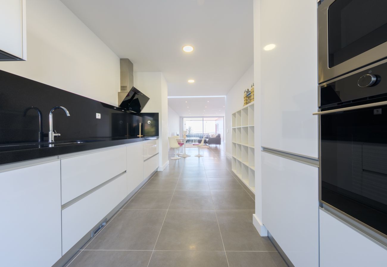 Apartment in Lagos - Modern sea view apartment [127]